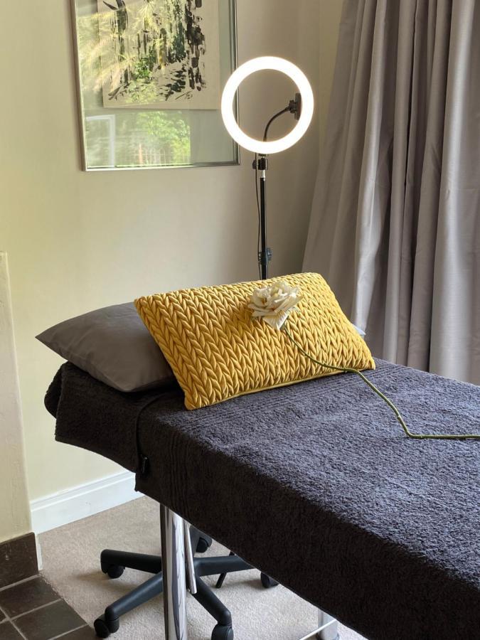 Vair'S Place Guest House In Sandton Paulshof - Apartment, Lux Suites & Spa Johannesburg Dış mekan fotoğraf