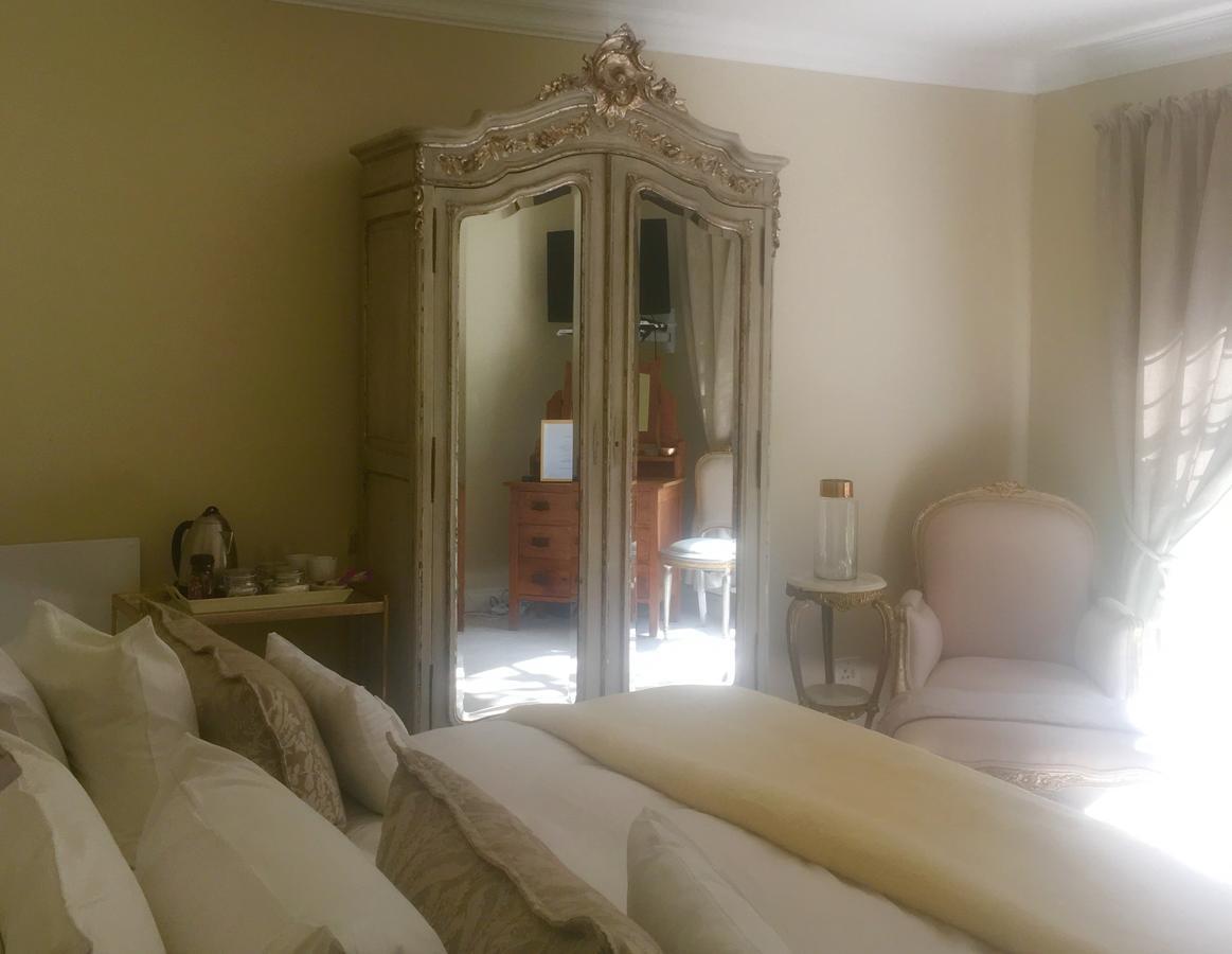 Vair'S Place Guest House In Sandton Paulshof - Apartment, Lux Suites & Spa Johannesburg Dış mekan fotoğraf