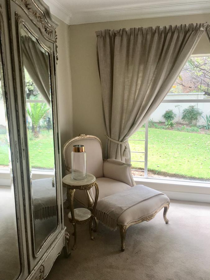 Vair'S Place Guest House In Sandton Paulshof - Apartment, Lux Suites & Spa Johannesburg Dış mekan fotoğraf