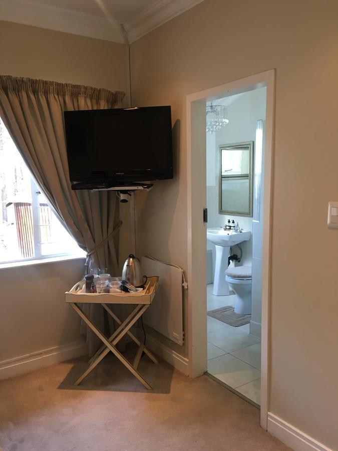 Vair'S Place Guest House In Sandton Paulshof - Apartment, Lux Suites & Spa Johannesburg Dış mekan fotoğraf