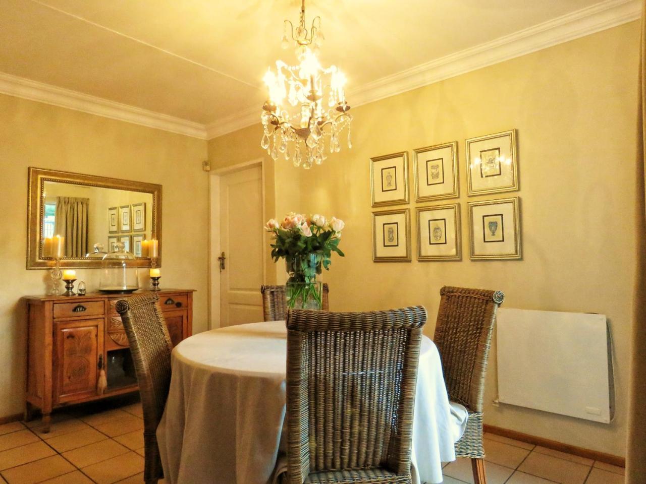 Vair'S Place Guest House In Sandton Paulshof - Apartment, Lux Suites & Spa Johannesburg Dış mekan fotoğraf
